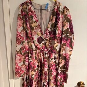 Leith Medium Floral Pleated Long Sleeve Dress
